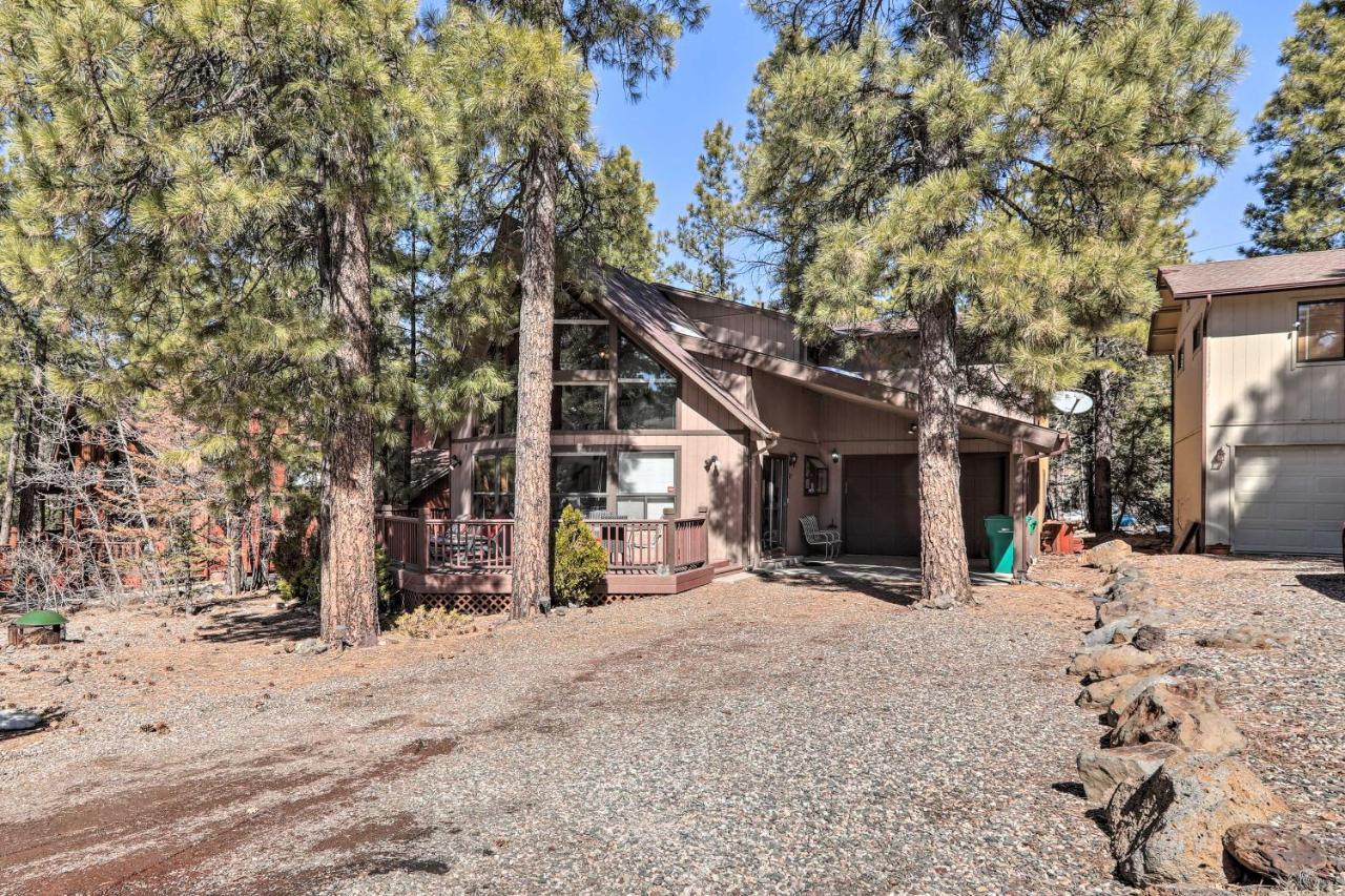 Munds Park Cabin With Fire Pit And Wraparound Porch! Bagian luar foto
